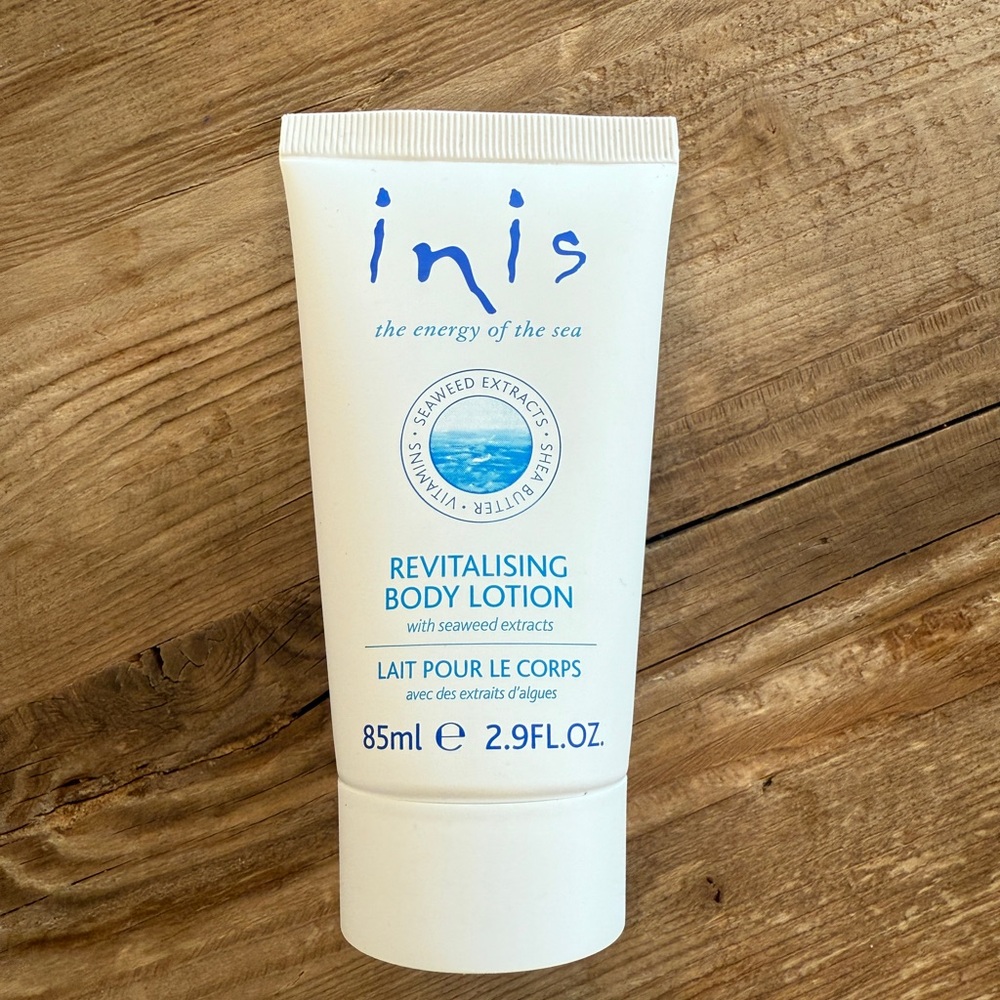 Inis Revitalising Body Lotion - White